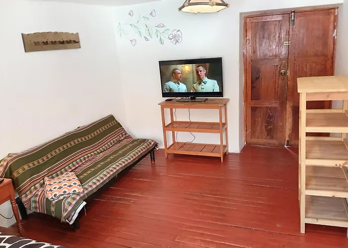 Gatanas House